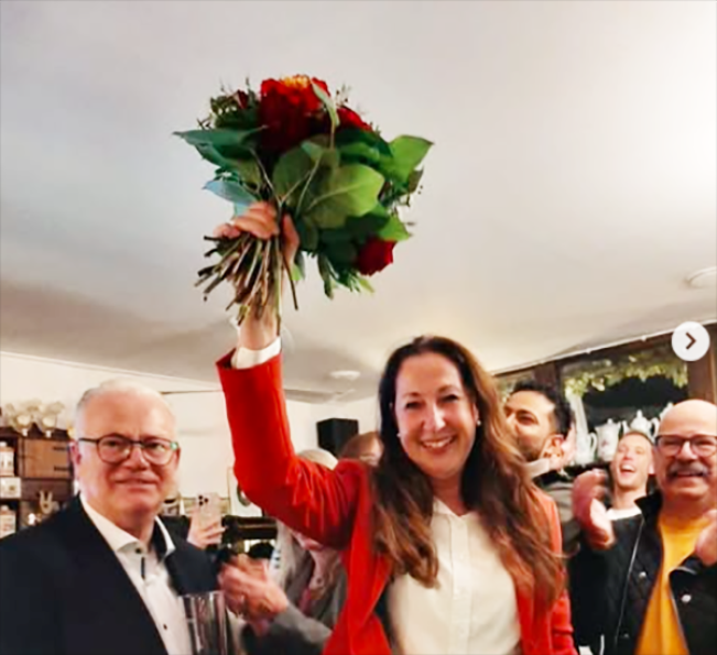 Iris Stalzer saat baru saja memenangkan pemilihan Wali Kota Herdecke, Jerman, September 2025 lalu/Foto: Instagram irisstalzer